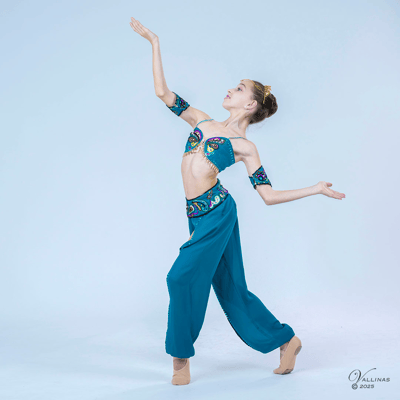 CLAUDIA GRAU SAIZ — Classical dancer, Murcia, Spain