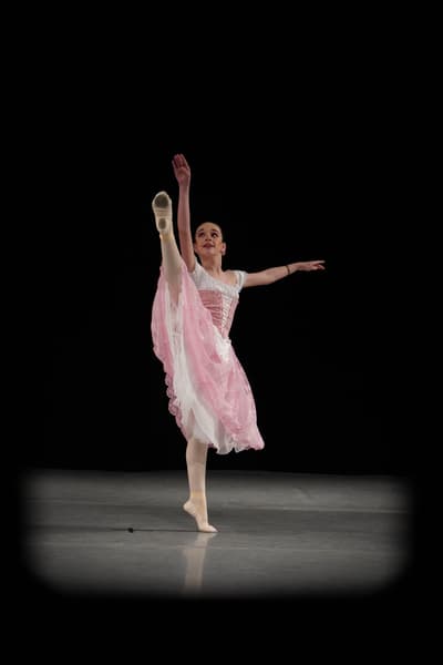 Bianca Arguello — Classical dancer