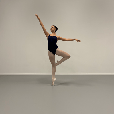Livia Alunni-Macerini — Classical dancer