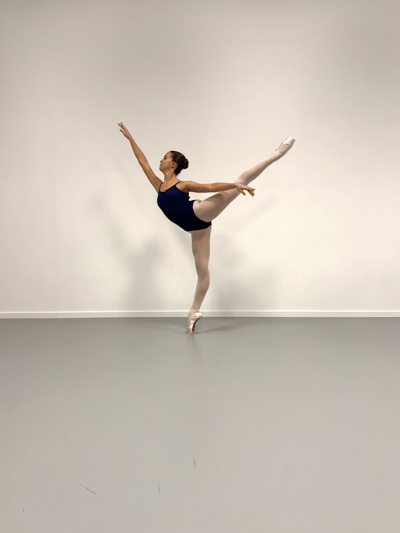Livia Alunni-Macerini — Classical dancer