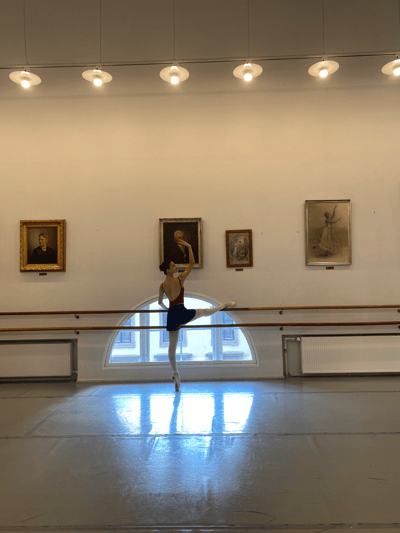 Angela Stocco — Classical dancer