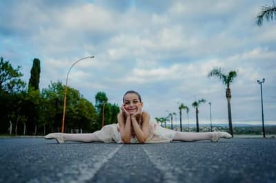 Nicole cruz Cerda caviglia — Classical dancer, Argentina