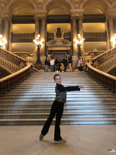 Nicole cruz Cerda caviglia — Classical dancer, Argentina