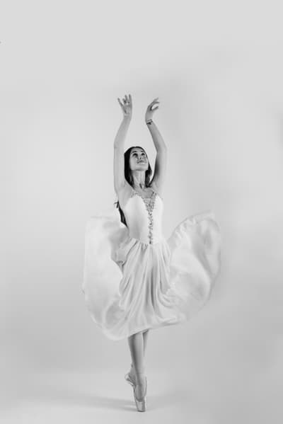 Bendahri Mila — Classical dancer, France