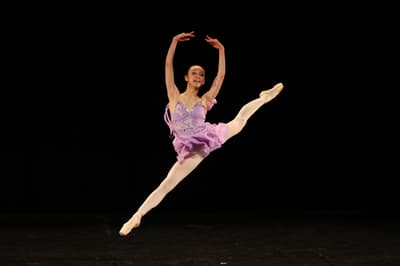 Alisa Kusters — Contemporary dancer, Belgium