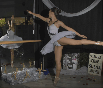 Laura Gallego — Modern dancer