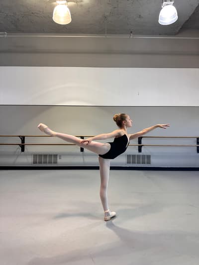Nia Nicozisis — dancer, United States