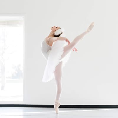Bella Gomillion — Classical dancer, United States