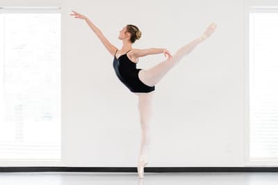 Bella Gomillion — Classical dancer, United States
