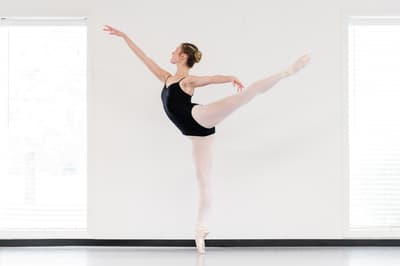 Bella Gomillion — Classical dancer, United States