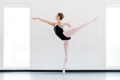 Bella Gomillion — Classical dancer, United States