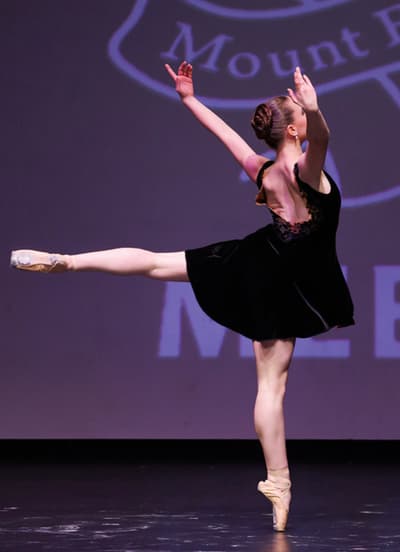 Georgina Lever-Bottomley — Classical dancer, Australia