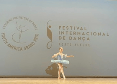 Carol Nichele — Classical dancer