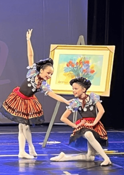 Carol Nichele — Classical dancer