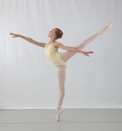 Mina Emge — Classical dancer, Frankfurt am Main, Germany