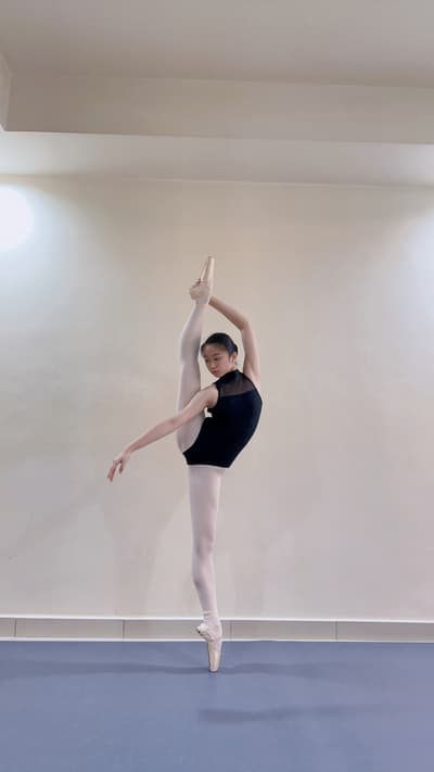 Izelle Chia — Classical dancer, Malaysia