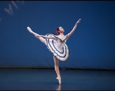 Izelle Chia — Classical dancer, Malaysia
