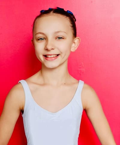 Oliwia Gomolka — Classical dancer, United Kingdom