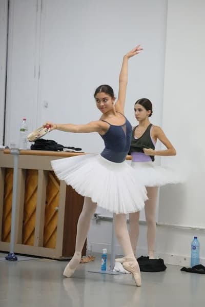 Shayna Martin Valdes Lamar — Classical dancer, Spain