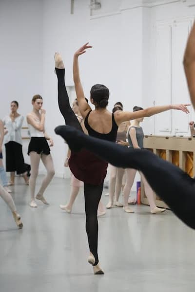 Shayna Martin Valdes Lamar — Classical dancer, Spain