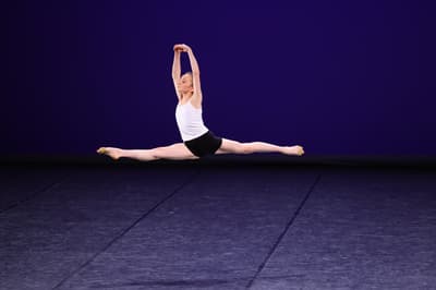 Alizé Valencony — Classical dancer, France