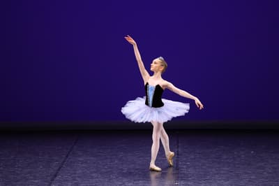Alizé Valencony — Classical dancer, France