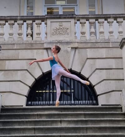 Alizé Valencony — Classical dancer, France