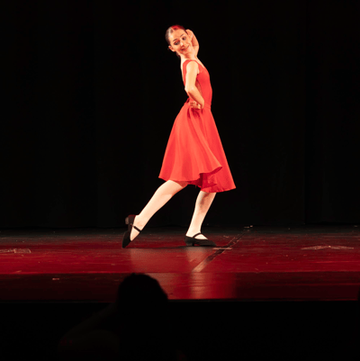Lea Vasselin — Classical dancer, CANDILARGUES, France