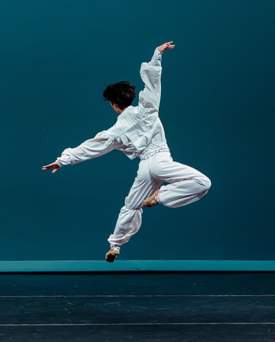 Gai Suehiro — Classical dancer, United States