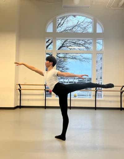 Gai Suehiro — Classical dancer, United States