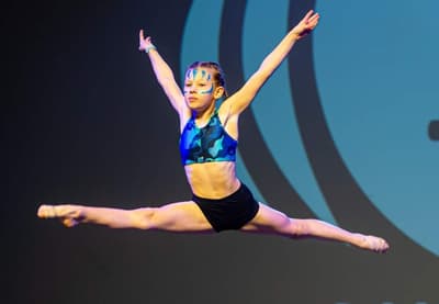 Elle Vandijck — Modern dancer, Belgium