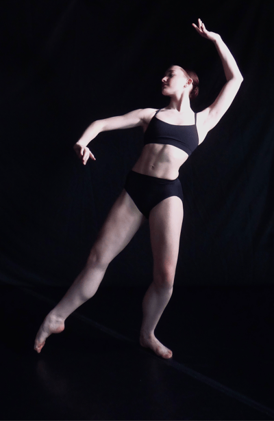 Isabella Klemowits — Classical dancer