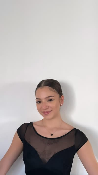 Ioana Daria Popa — Contemporary dancer, Romania