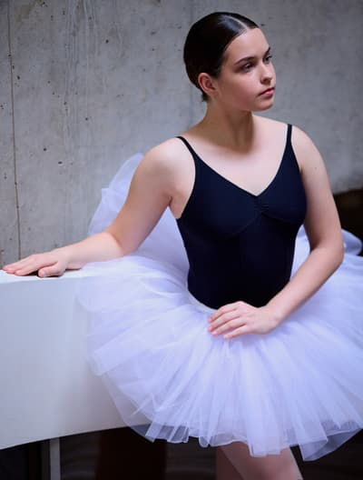 Kateryna Opanasenko — Classical dancer, France