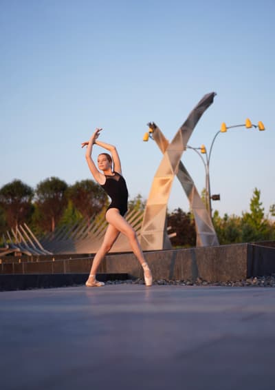 Kateryna Opanasenko — Classical dancer, France