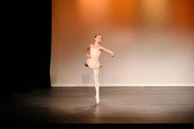 Louise LEURET — Classical dancer, France
