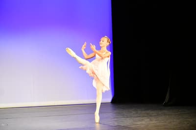 Louise LEURET — Classical dancer, France