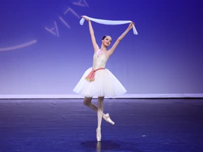 Lulu Reis — Classical dancer, Australia