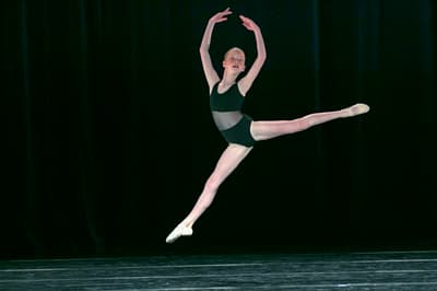 Lobke Arnoes — Neoclassical dancer, Belgium