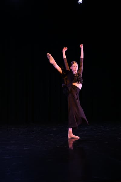 Lobke Arnoes — Neoclassical dancer, Belgium