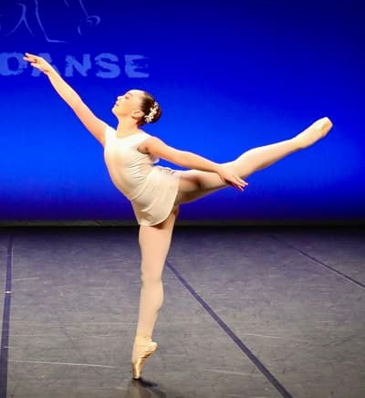 Anouk Benoliel — Classical dancer, France