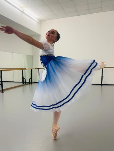 Anouk Benoliel — Classical dancer, France