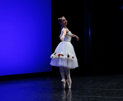 Anouk Benoliel — Classical dancer, France
