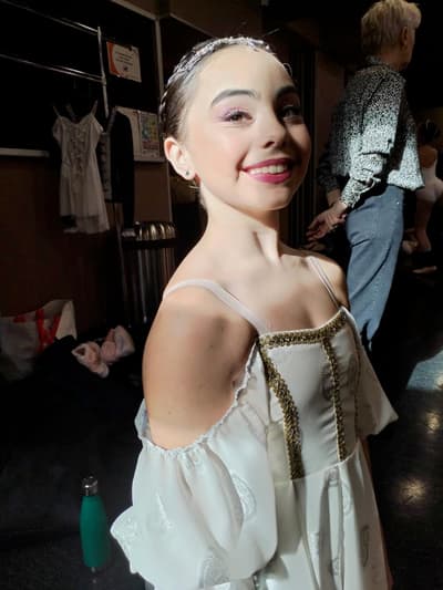 Anouk Benoliel — Classical dancer, France