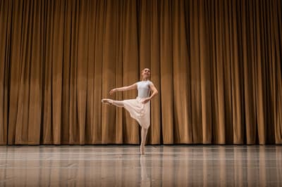 Anouk Benoliel — Classical dancer, France