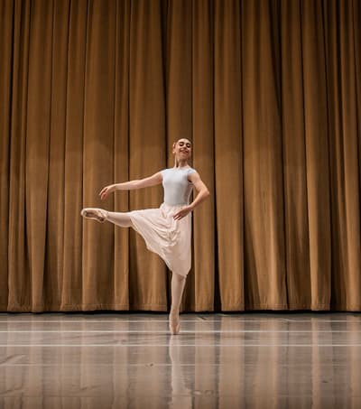 Anouk Benoliel — Classical dancer, France