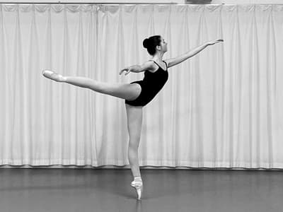 Gwynne Kramer — Classical dancer, United States