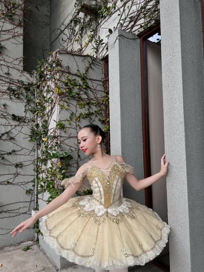 Phylicia Chew — Classical dancer, Malaysia