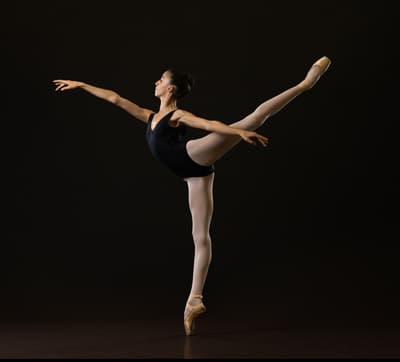 Amandine LLATI — Classical dancer, France