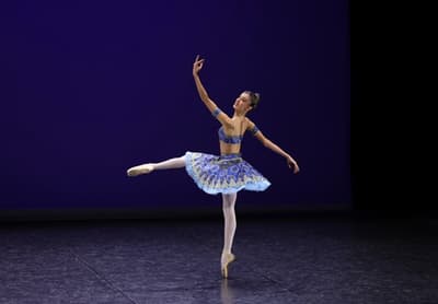 Amandine LLATI — Classical dancer, France
